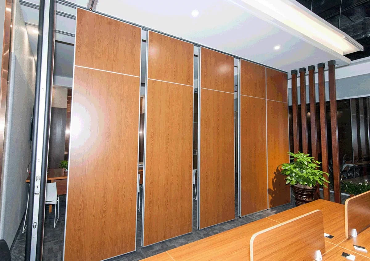 Classic Semi-Auto Operable Partition